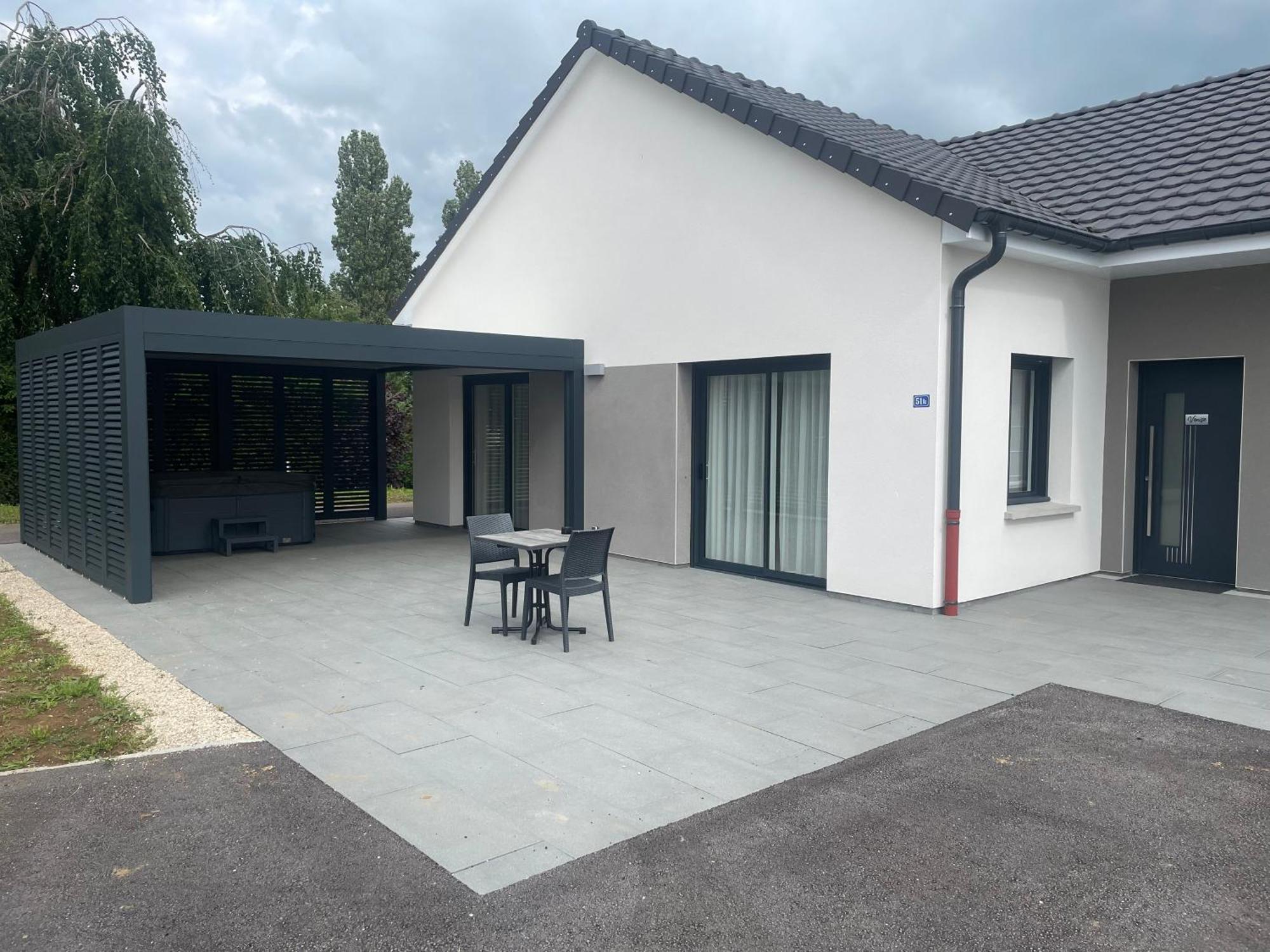 Logis Hotel Restaurant La Vraine Gironcourt-sur-Vraine Eksteriør bilde