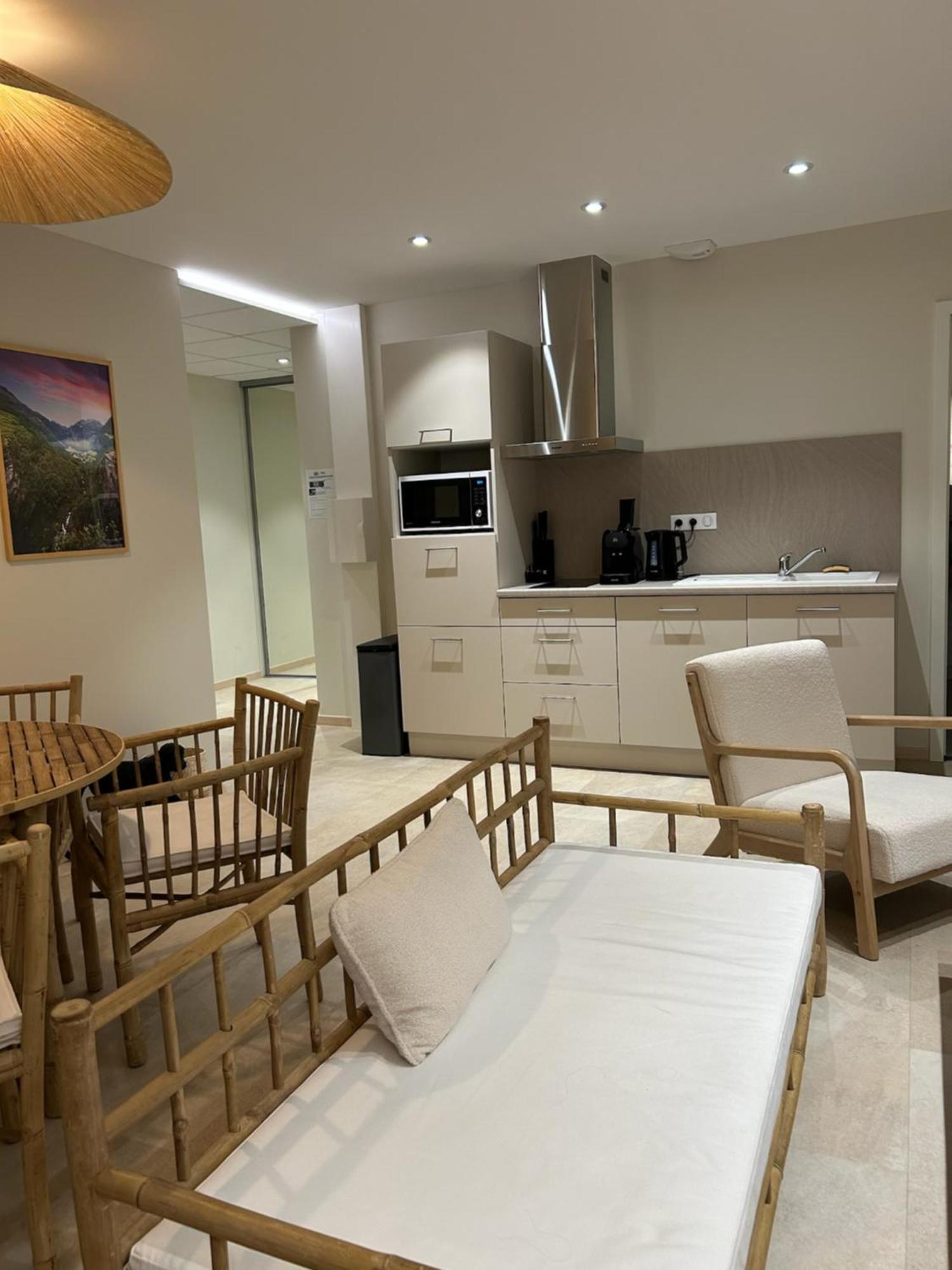 Logis Hotel Restaurant La Vraine Gironcourt-sur-Vraine Eksteriør bilde